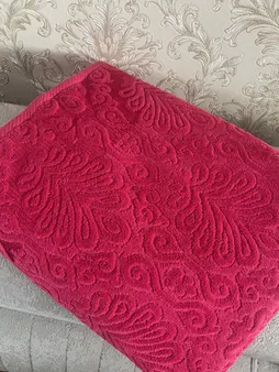 حوله حمام هنرمند مدل سلطنتی سایز 100x160 سانتی متر