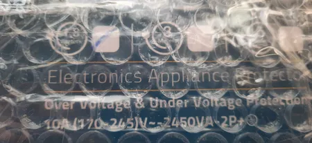 محافظ ولتاژ پارت الکتریک مدل 8787