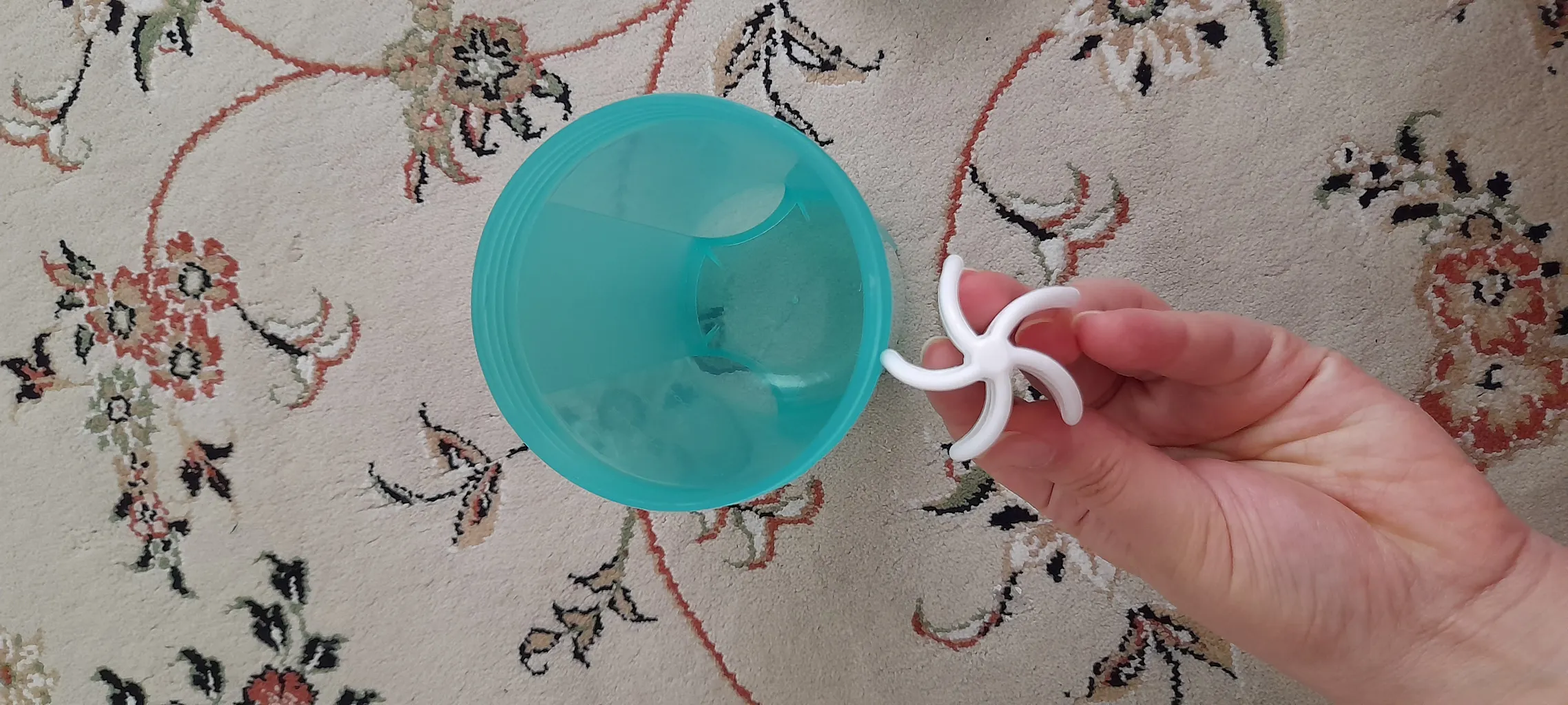 شیکر مدل 3 تیکه همزن دار گنجایش 0.55 لیتر