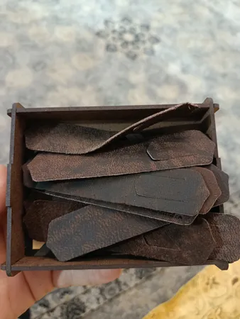 نشانگر کتاب چرم عطارد مدل چرم طبیعی N04 مجموعه 10 عددی