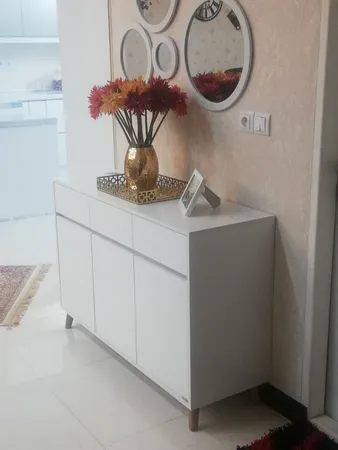 کنسول دکوراسیون مدرن هادیذ مدل کالچو کد HC