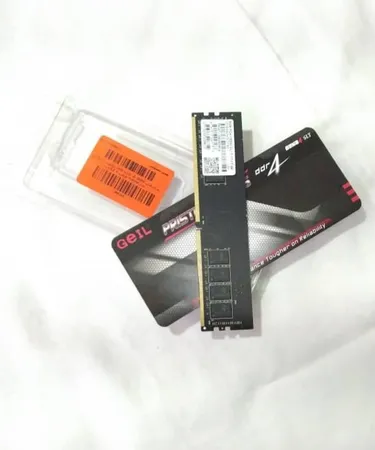 رم دسکتاپ DDR4 تک کاناله 2400 مگاهرتز CL17 گیل مدل Pristine ظرفیت 8 گیگابایت