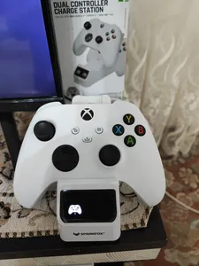 تجریه خرید پایه شارژر دسته بازی اسپارک فاکس مدل w20x504-01 مناسب ایکس باکس وان