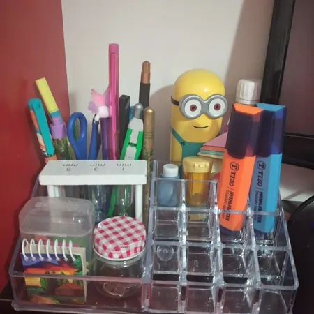 استند لوازم آرایشی مدل MA