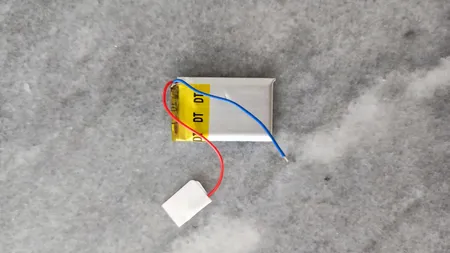 باتری لیتیوم یون مدل 502030 ظرفیت 260 میلی آمپر ساعت