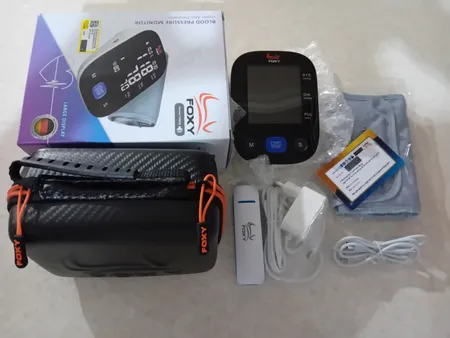 فشارسنج بازویی دیجیتال فوکسی مدل BLACK به همراه پاوربانک فوکسی