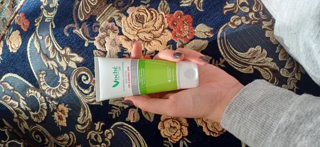 کرم آبرسان وچه مدل Hyaluronic Acid حجم 60 میلی‌لیتر