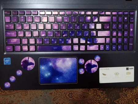 استیکر لپ تاپ کد uni-corn01 به همراه برچسب حروف فارسی کیبورد