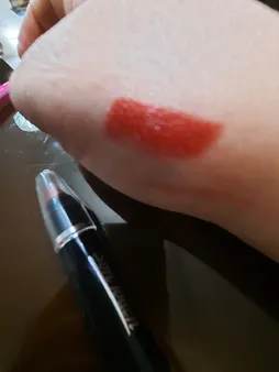 رژ لب مدادی میلوس شماره 37