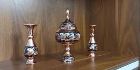 ست 3 تکه گلدان و شکلات خوری مسی مدل الماس تراش کد JR-1623