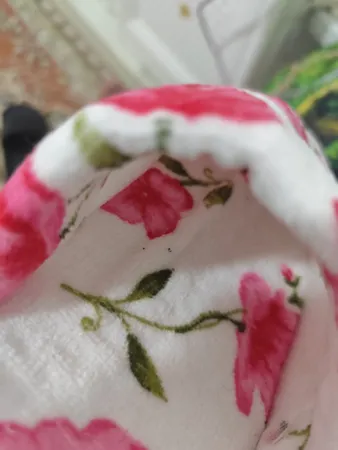 دمپایی روفرشی نارسیس طرح Sara سایز بزرگ