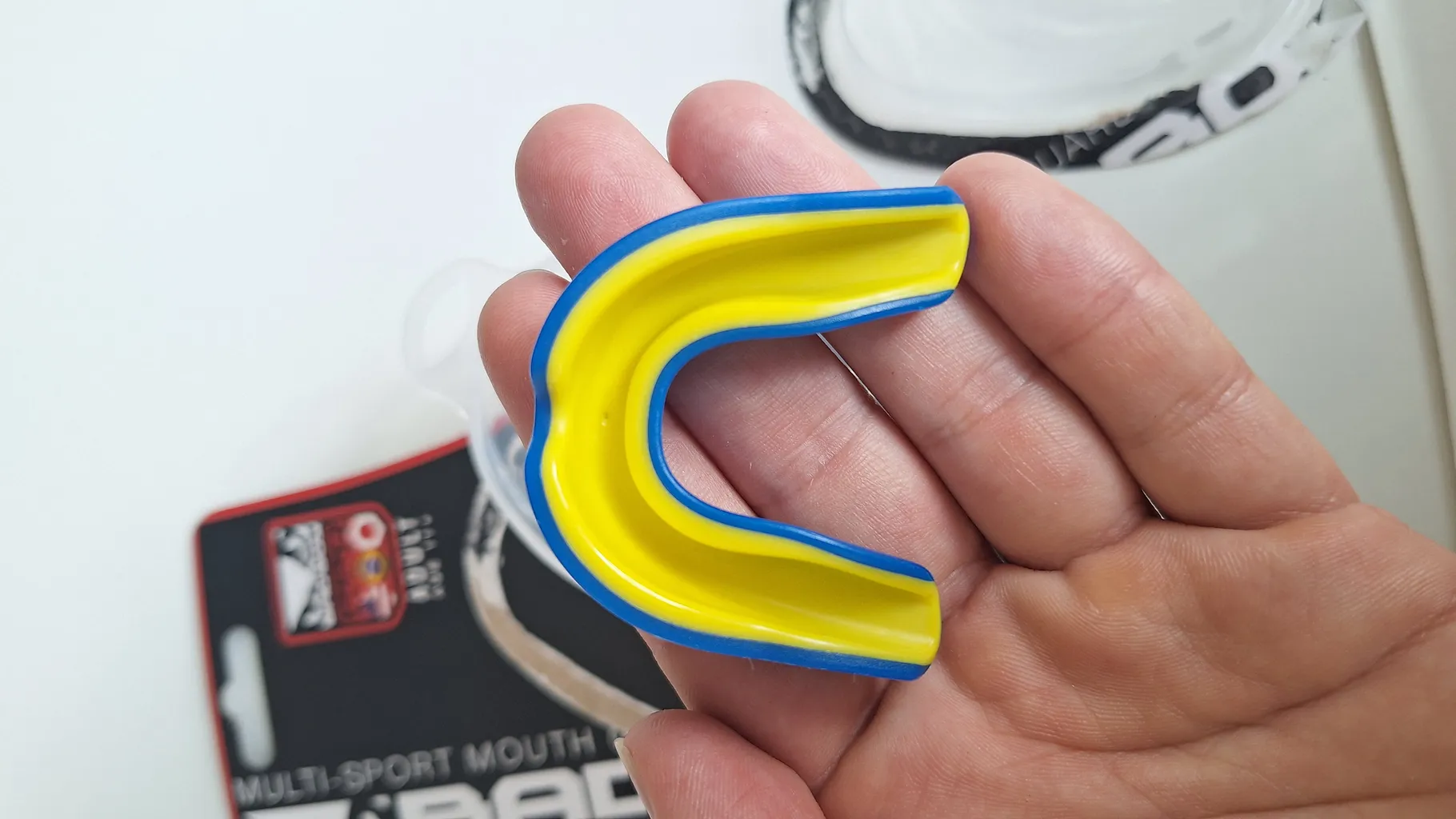 محافظ لثه بدبوی مدل BBPro-2800