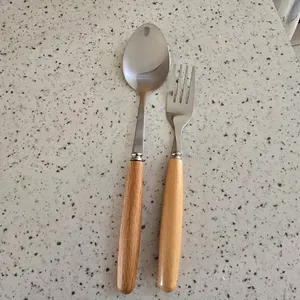 تجریه خرید سرویس قاشق چنگال 12 پارچه مدل دسته چوبی