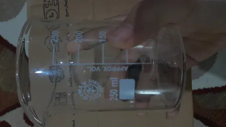 بشر آزمایشگاه مدل beaker ظرفیت 250 میلی لیتر