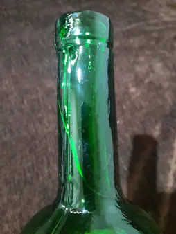 بطری مدل Splus به همراه کاپ سیل و چوب پنبه