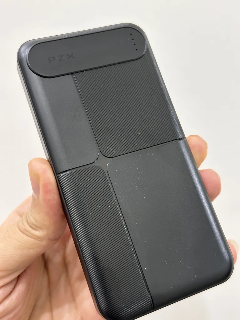 پاوربانک پی زد ایکس مدل V02 ظرفیت 10000 میلی آمپر ساعت