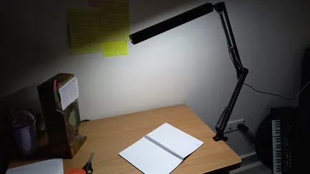 چراغ مطالعه مدل FLEXI-2