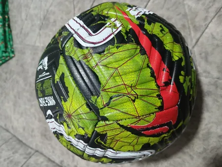 توپ فوتبال مدل پریمیر لیگ 2024