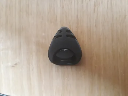 نگهدارنده پیک گیتار مدل VC40