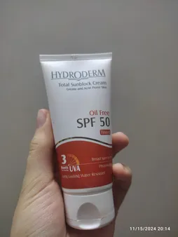 کرم ضدآفتاب هیدرودرم مدل Medium Beige SPF50، حجم 50 میلی‌لیتر