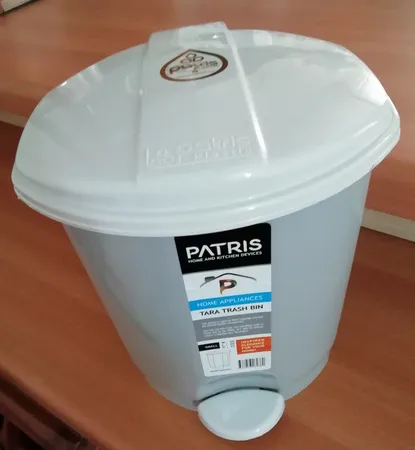 سطل زباله پدالی پاتریس مدل یادانیزدا کد a55