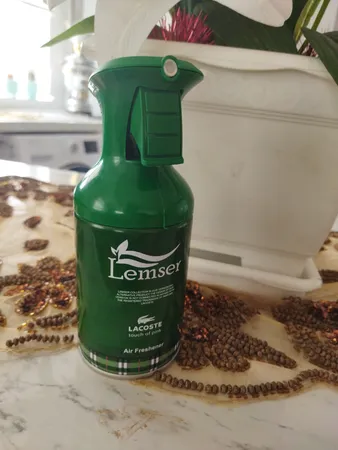 اسپری خوشبو کننده هوا لمسر ویک مدل LACOSTE حجم 250 میلی لیتر