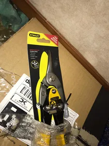 تجریه خرید قیچی ورق بر مستقیم استنلی 563-14-2