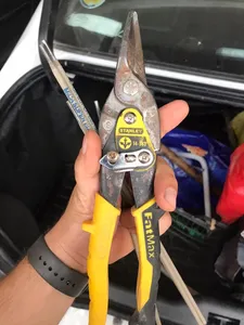 تجریه خرید قیچی ورق بر مستقیم استنلی 563-14-2