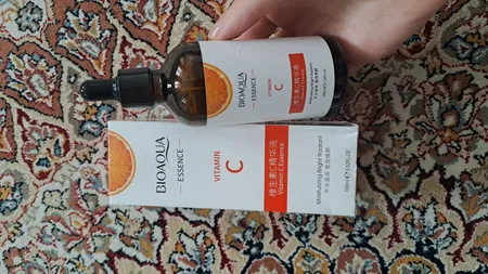 سرم ضد چروک بایو آکوا مدل Vitamin c حجم 100 میلی لیتر