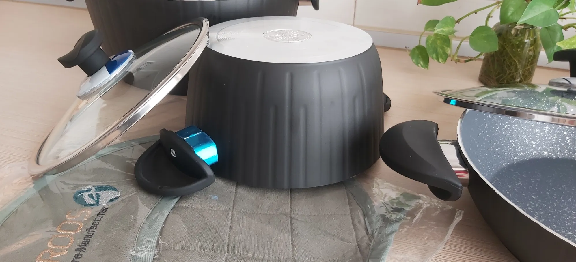 سرویس قابلمه 8 پارچه عروس مدل فورج دلوین