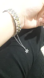 آویز ساعت زنانه طرح دانه برف