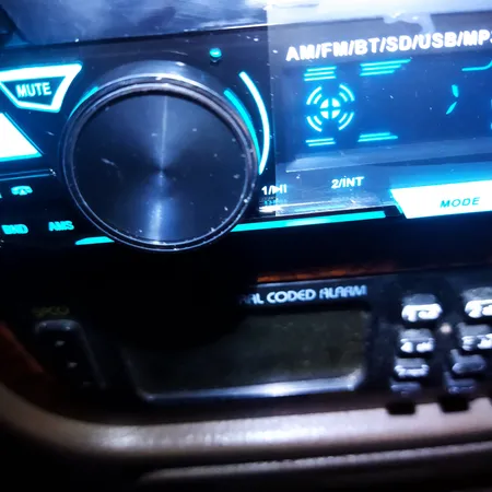 پخش کننده خودرو دنای مدل DE-C8022D