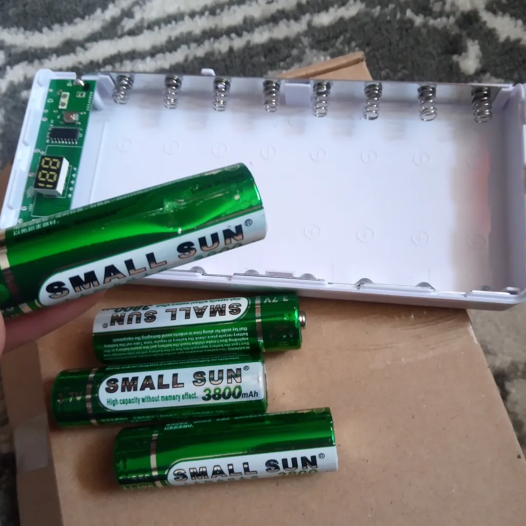 باتری لیتیوم یون قابل شارژ اسمال سان مدل S37 ظرفیت 3800 میلی آمپر ساعت