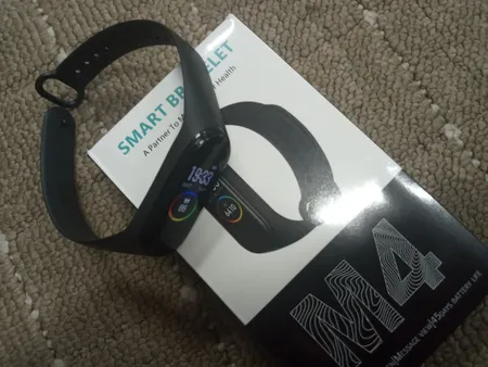 مچ بند هوشمند کد M4