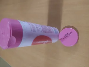 تجریه خرید شامپو بدن شون مدل Strawberry And Milk حجم 300 میلی لیتر