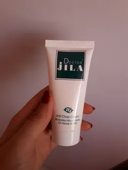 کرم ترک دست و پا دکتر ژیلا مدل anti chap حجم 50 میلی لیتر