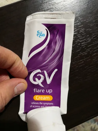 کرم مرطوب‌کننده کیووی مقدار 500 گرم