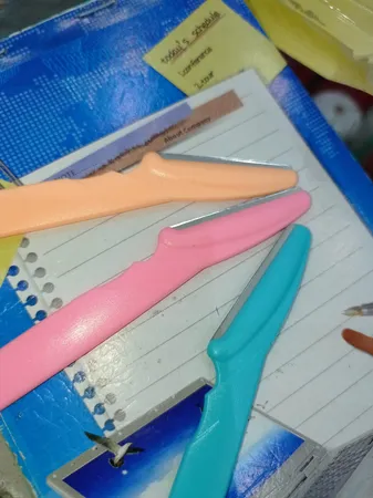 تیغ ابرو تینکل کد 003 بسته 3 عددی