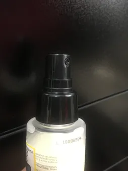 اسپری دوفاز ترمیم کننده و تقویت کننده مو یانسی مدل کراتین گلد حجم 100 میلی لیتر