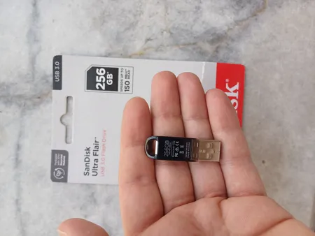 فلش مموری سن دیسک مدل Ultra Flair CZ73 ظرفیت 256 گیگابایت