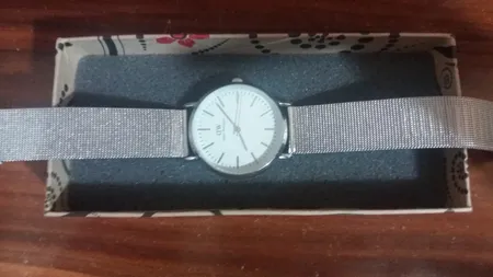 ساعت مچی عقربه ای زنانه مدل W 722 - FE-NO-SE