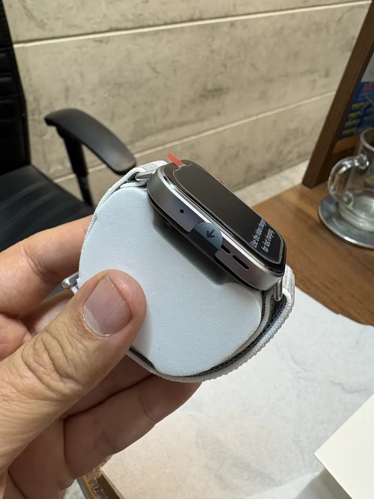 ساعت هوشمند 43 میلی متری هوآوی مدل WATCH FIT 4 با بند سیلیکونی