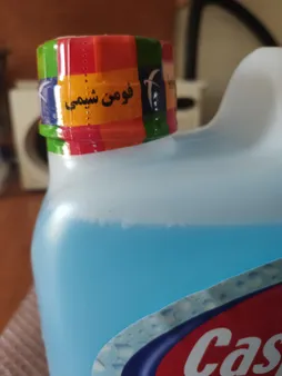 محلول شیشه‌شوی خودرو کاسپین مدل Non-Smearing حجم 4 لیتر