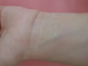 تجریه خرید کرم پودر شون سری Daily Defence شماره D01