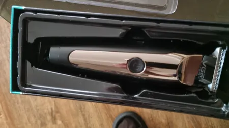 ماشین اصلاح موی صورت وی جی ار مدل 059