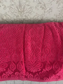 حوله حمام هنرمند مدل سلطنتی سایز 100x160 سانتی متر