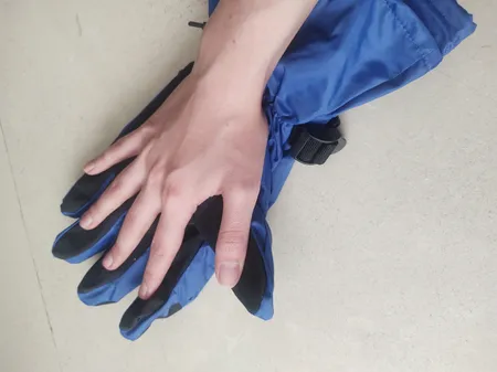 دستکش کوهنوردی مدل L-10938