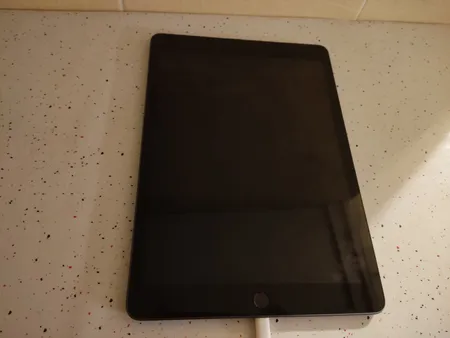 تبلت ۱۰.۲ اینچ اپل مدل iPad (9th Generation) 10.2-Inch Wi-Fi 2021 ظرفیت 256 گیگابایت