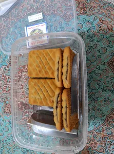 تجریه خرید شیرینی کلمپه خرمایی برنجی بازار دهکده - 650 گرم