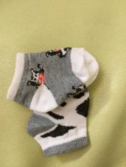 جوراب نوزادی طرح گاو